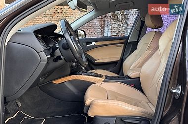 Седан Audi A4 2012 в Вінниці