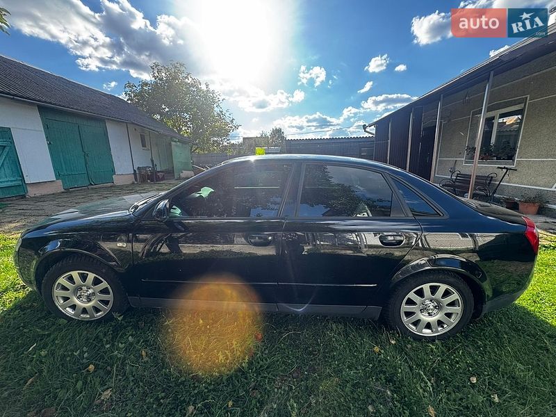 Седан Audi A4 2003 в Надвірній