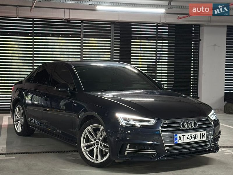 Седан Audi A4 2016 в Ивано-Франковске