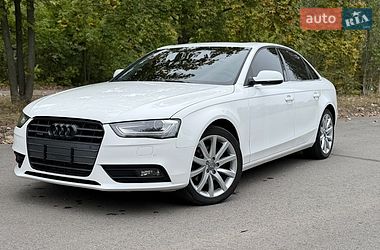 Седан Audi A4 2013 в Запорожье
