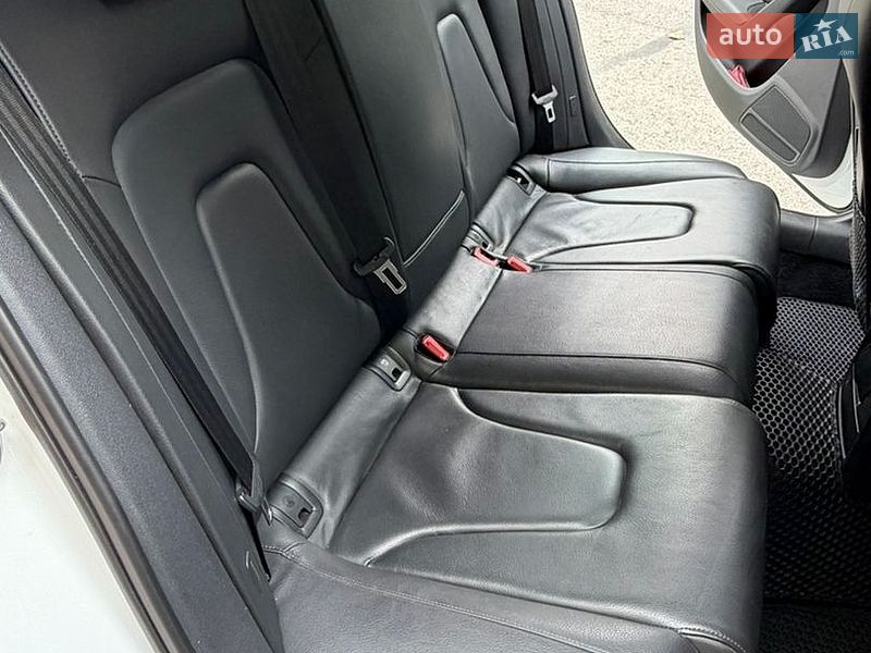 Седан Audi A4 2013 в Запорожье