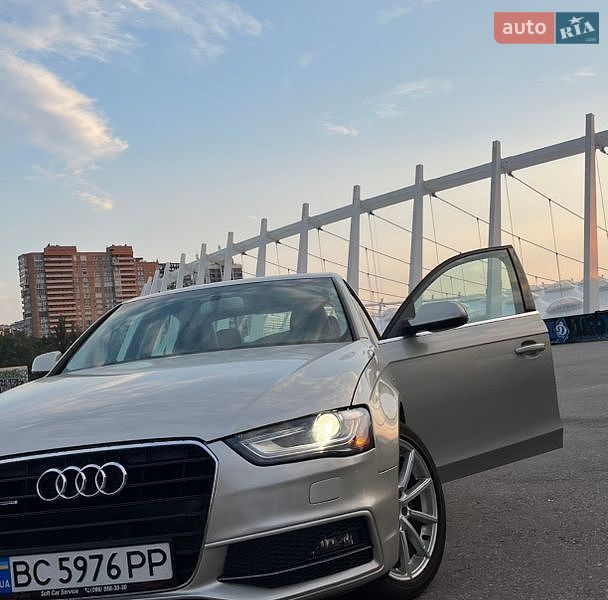 Седан Audi A4 2014 в Киеве