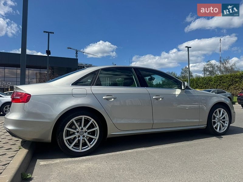 Седан Audi A4 2014 в Киеве