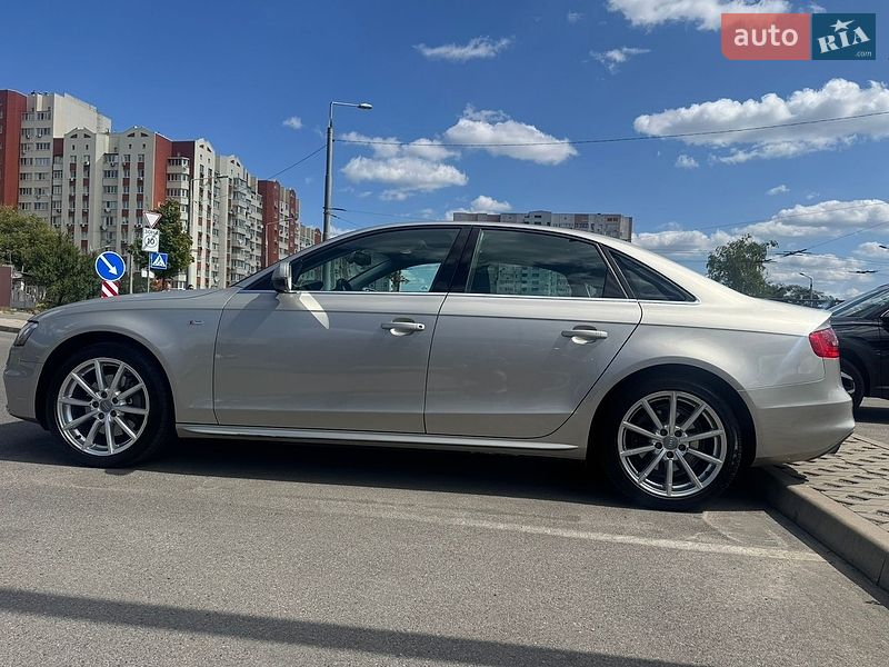 Седан Audi A4 2014 в Киеве