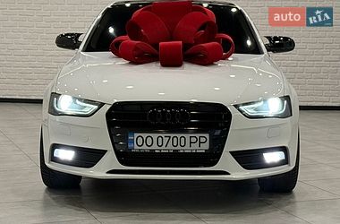 Седан Audi A4 2012 в Одесі