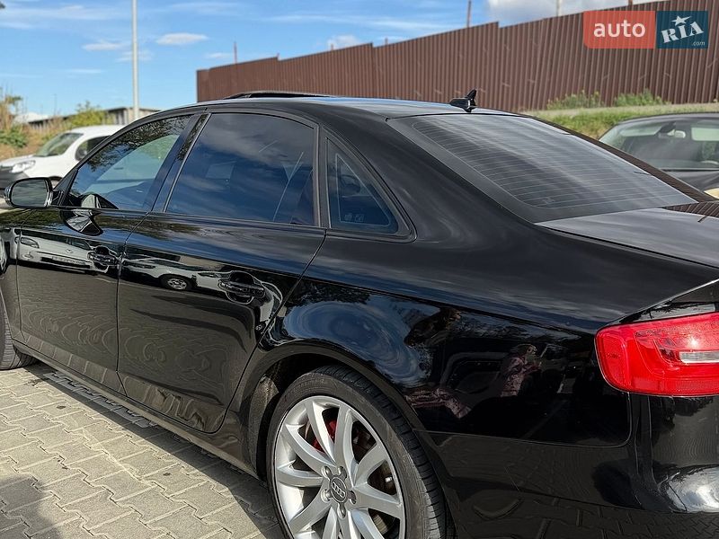 Седан Audi A4 2013 в Тернополі