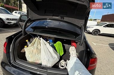 Седан Audi A4 2013 в Тернополі