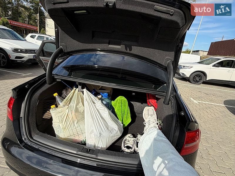 Седан Audi A4 2013 в Тернополі