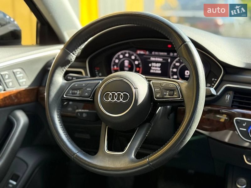 Седан Audi A4 2018 в Виннице
