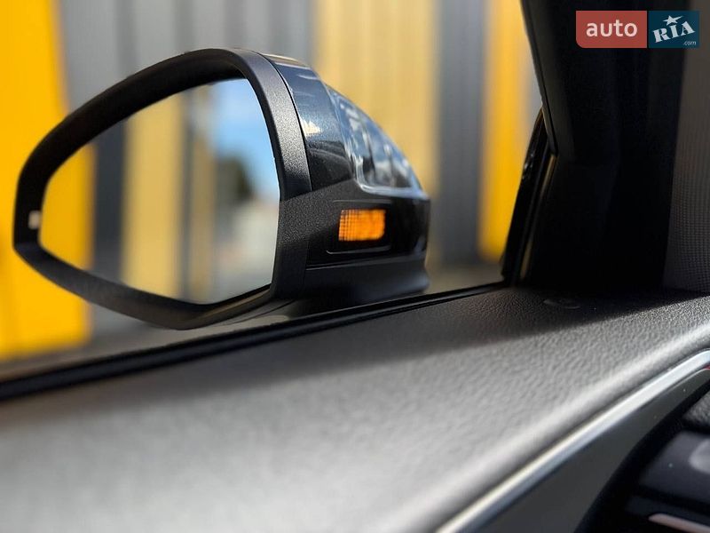 Седан Audi A4 2018 в Виннице
