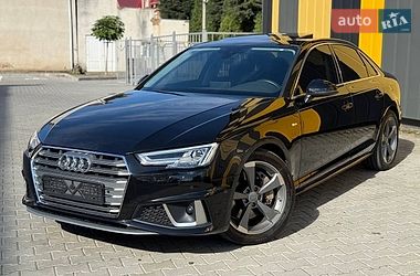 Седан Audi A4 2018 в Виннице