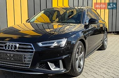 Седан Audi A4 2018 в Виннице