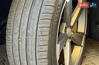 Седан Audi A4 2018 в Виннице