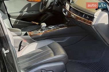 Седан Audi A4 2018 в Виннице