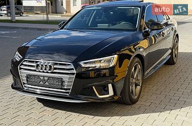 Седан Audi A4 2018 в Виннице