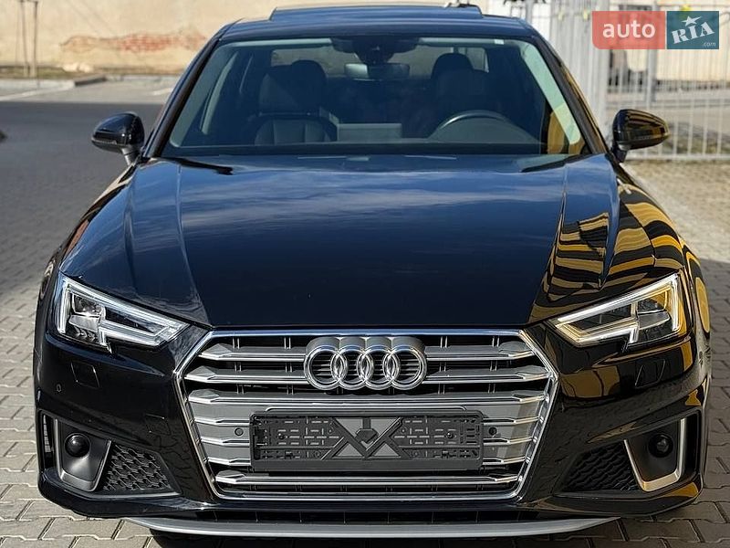 Седан Audi A4 2018 в Виннице