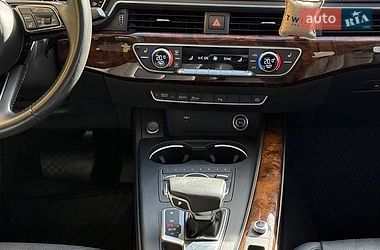 Седан Audi A4 2018 в Виннице