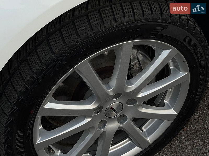 Седан Audi A4 2013 в Києві фото 25 Седан Audi A4 2013 в Києві