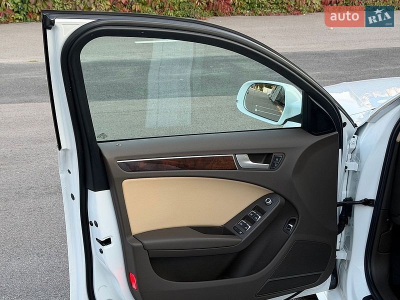 Седан Audi A4 2013 в Києві фото 27 Седан Audi A4 2013 в Києві