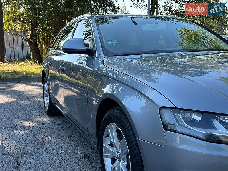 Универсал Audi A4 2009 в Кицмани