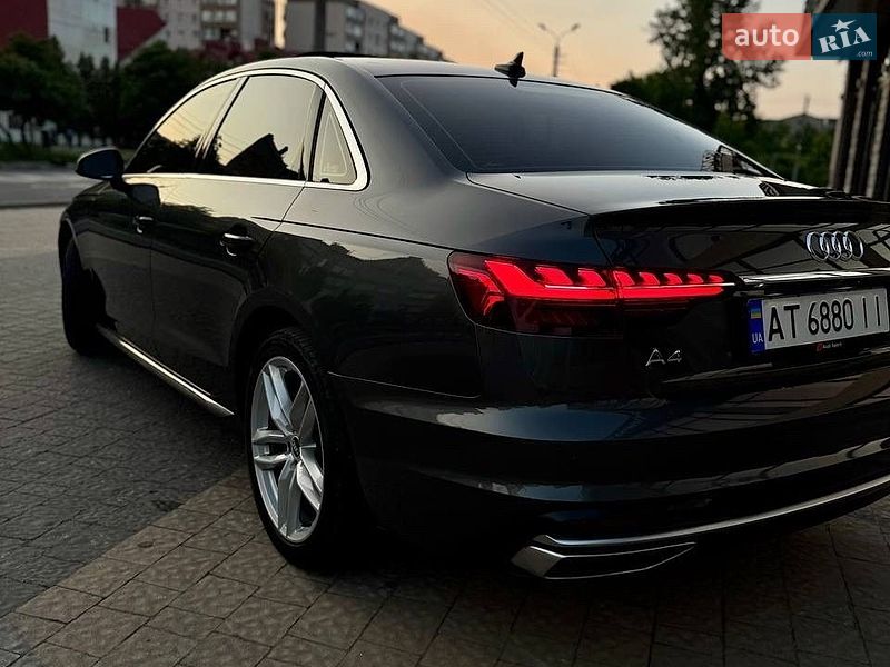 Седан Audi A4 2020 в Львове
