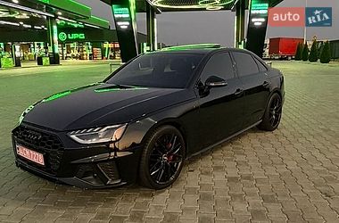 Седан Audi A4 2022 в Виннице