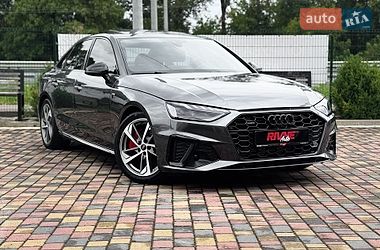 Седан Audi A4 2023 в Ровно