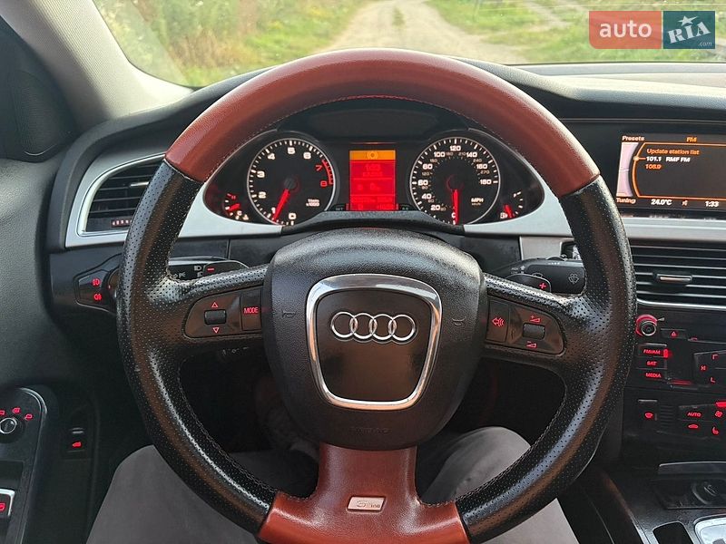 Седан Audi A4 2010 в Турці