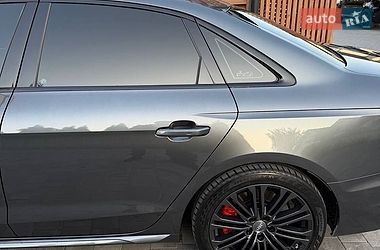 Седан Audi A4 2019 в Днепре