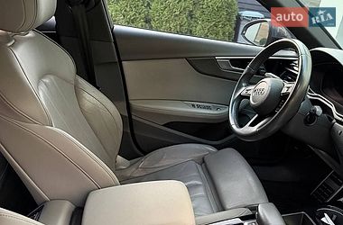 Седан Audi A4 2019 в Днепре