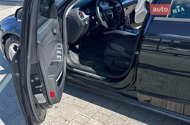 Седан Audi A4 2011 в Львове