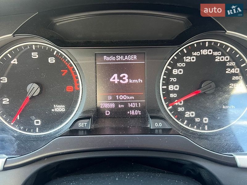 Седан Audi A4 2011 в Львове