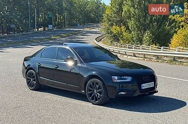 Седан Audi A4 2012 в Умані