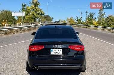 Седан Audi A4 2012 в Умані