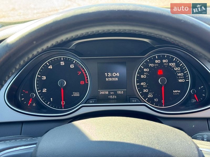 Седан Audi A4 2012 в Умані