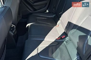 Седан Audi A4 2012 в Умані