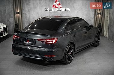 Седан Audi A4 2015 в Одессе