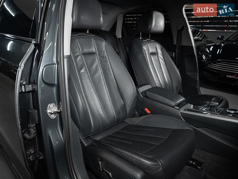Седан Audi A4 2015 в Одессе