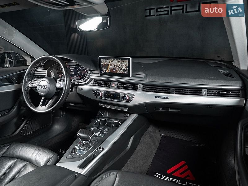 Седан Audi A4 2015 в Одессе