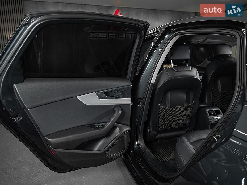 Седан Audi A4 2015 в Одессе