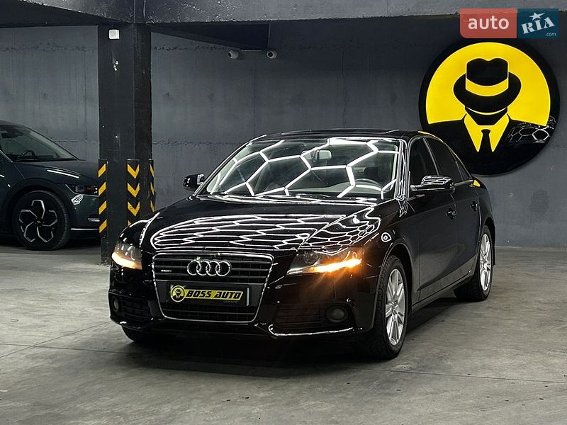 Седан Audi A4 2011 в Чернівцях