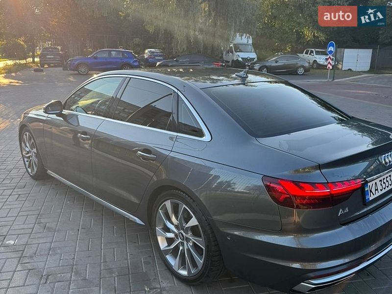 Седан Audi A4 2020 в Киеве