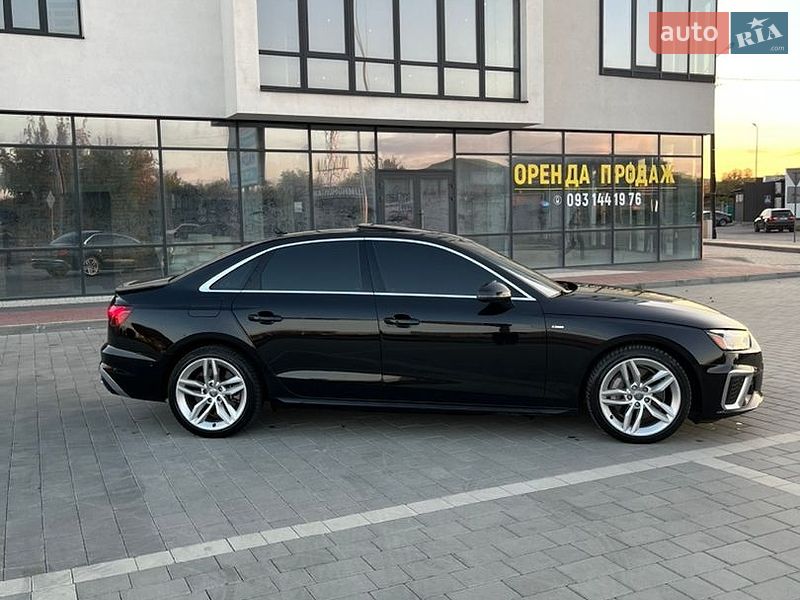 Седан Audi A4 2023 в Івано-Франківську
