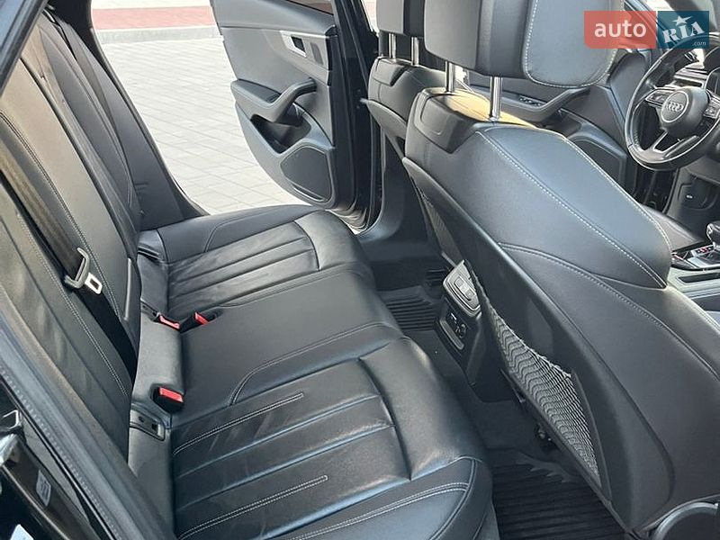Седан Audi A4 2023 в Івано-Франківську