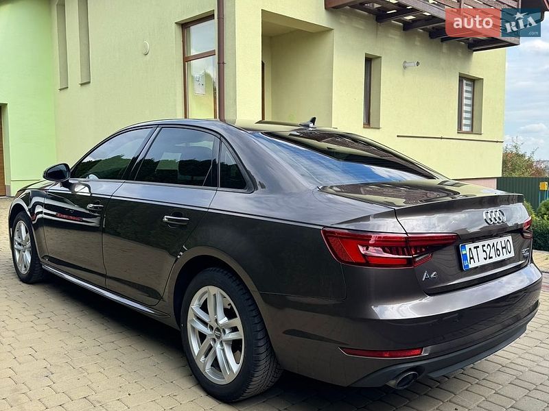 Седан Audi A4 2017 в Ивано-Франковске