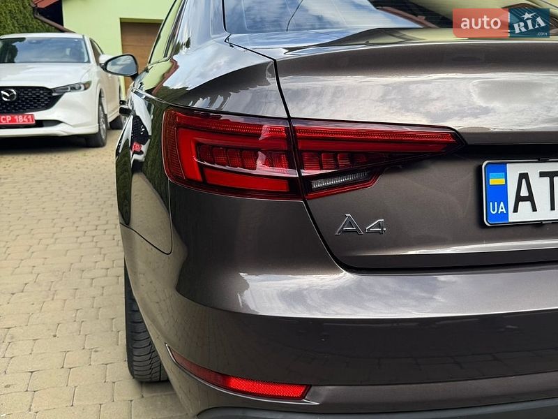 Седан Audi A4 2017 в Ивано-Франковске