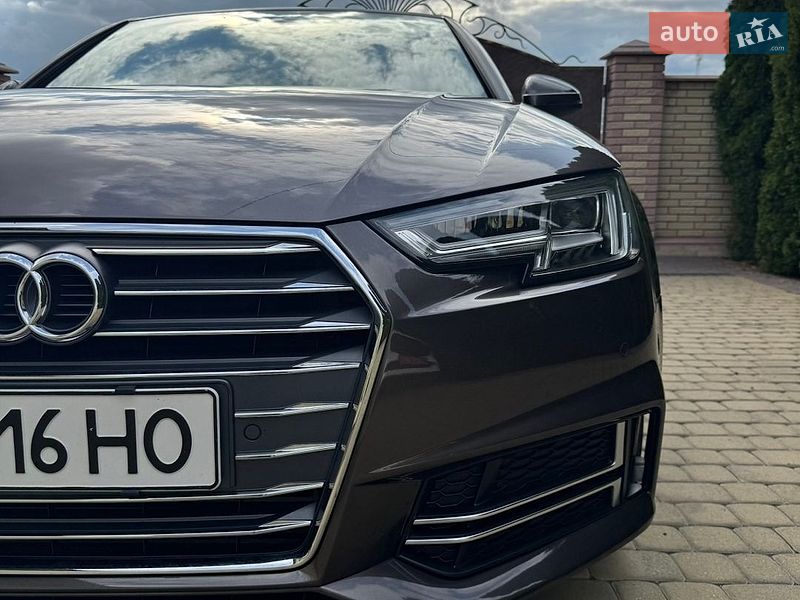 Седан Audi A4 2017 в Ивано-Франковске