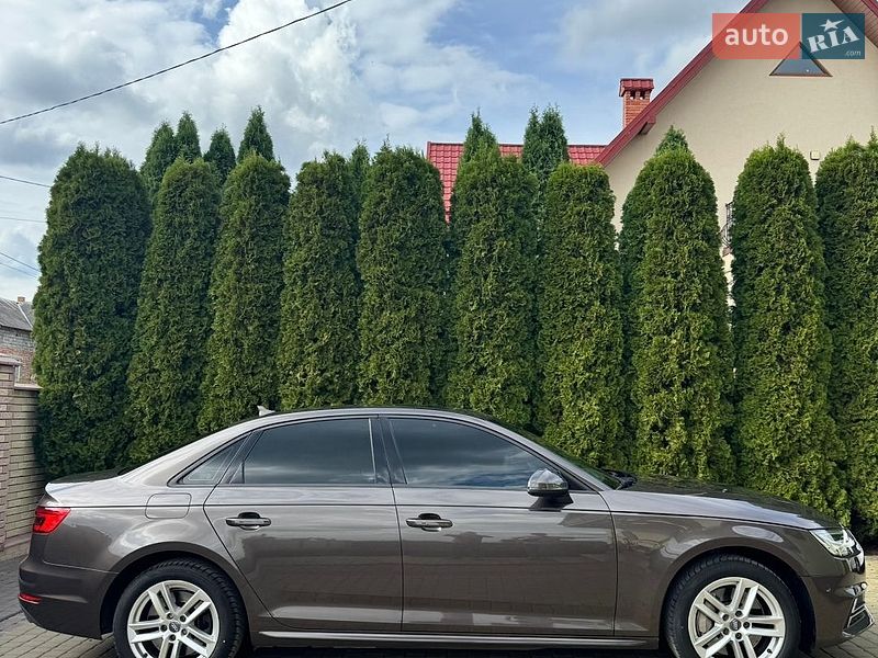 Седан Audi A4 2017 в Ивано-Франковске