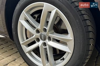 Седан Audi A4 2017 в Ивано-Франковске
