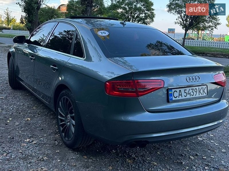 Седан Audi A4 2013 в Черкасах